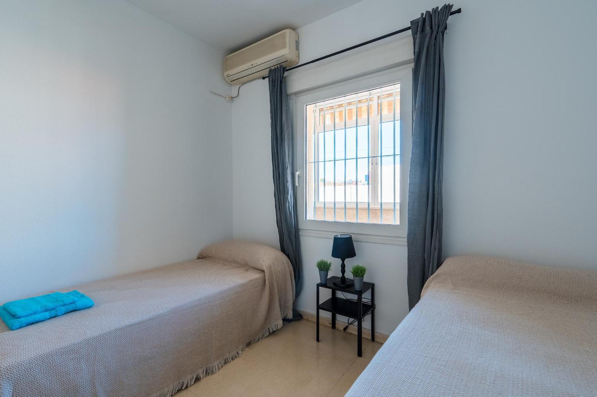 Piso Familiar Virgen Del Rocio Apartment Seville Luaran gambar