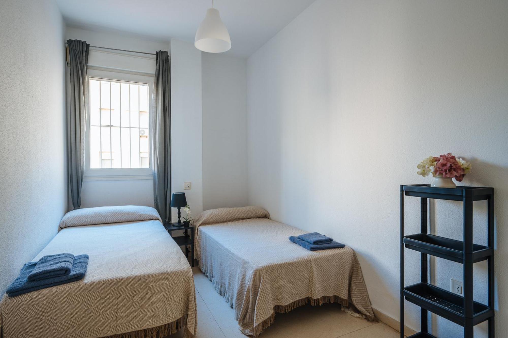 Piso Familiar Virgen Del Rocio Apartment Seville Luaran gambar