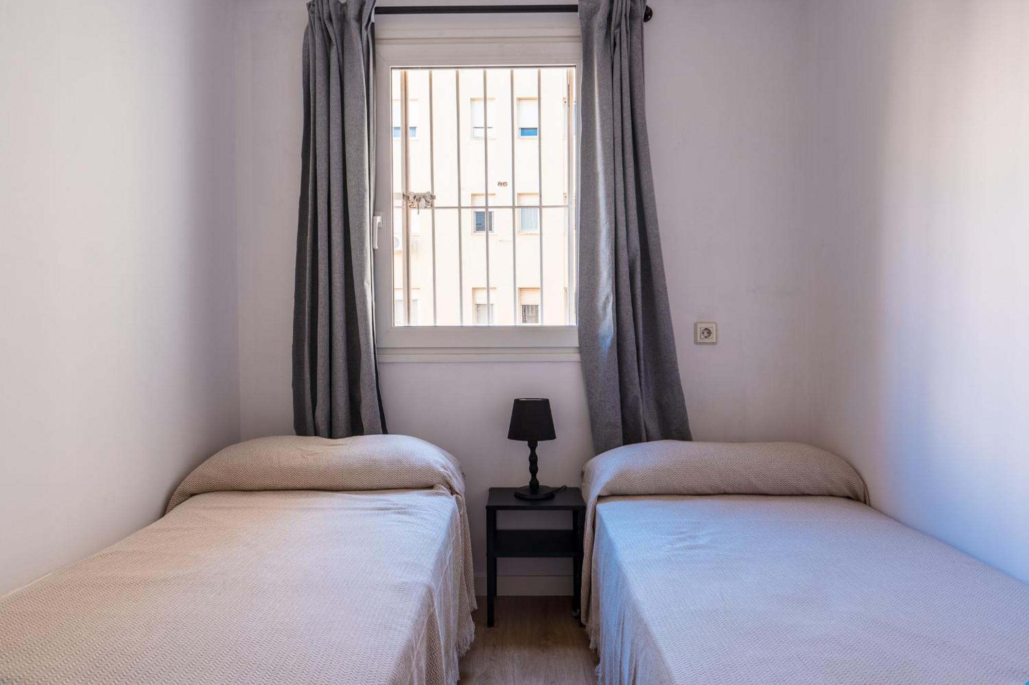 Piso Familiar Virgen Del Rocio Apartment Seville Luaran gambar