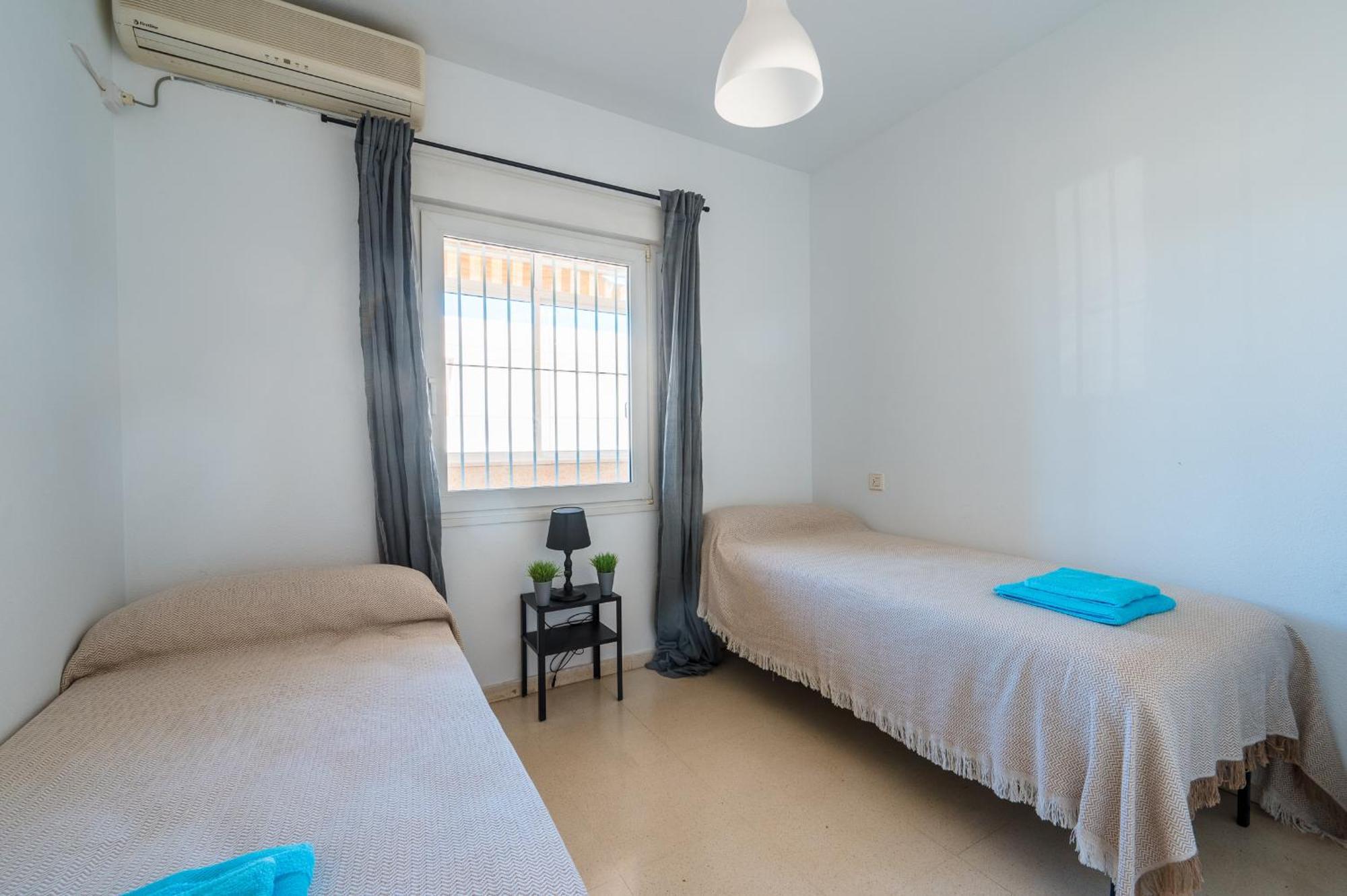 Piso Familiar Virgen Del Rocio Apartment Seville Luaran gambar