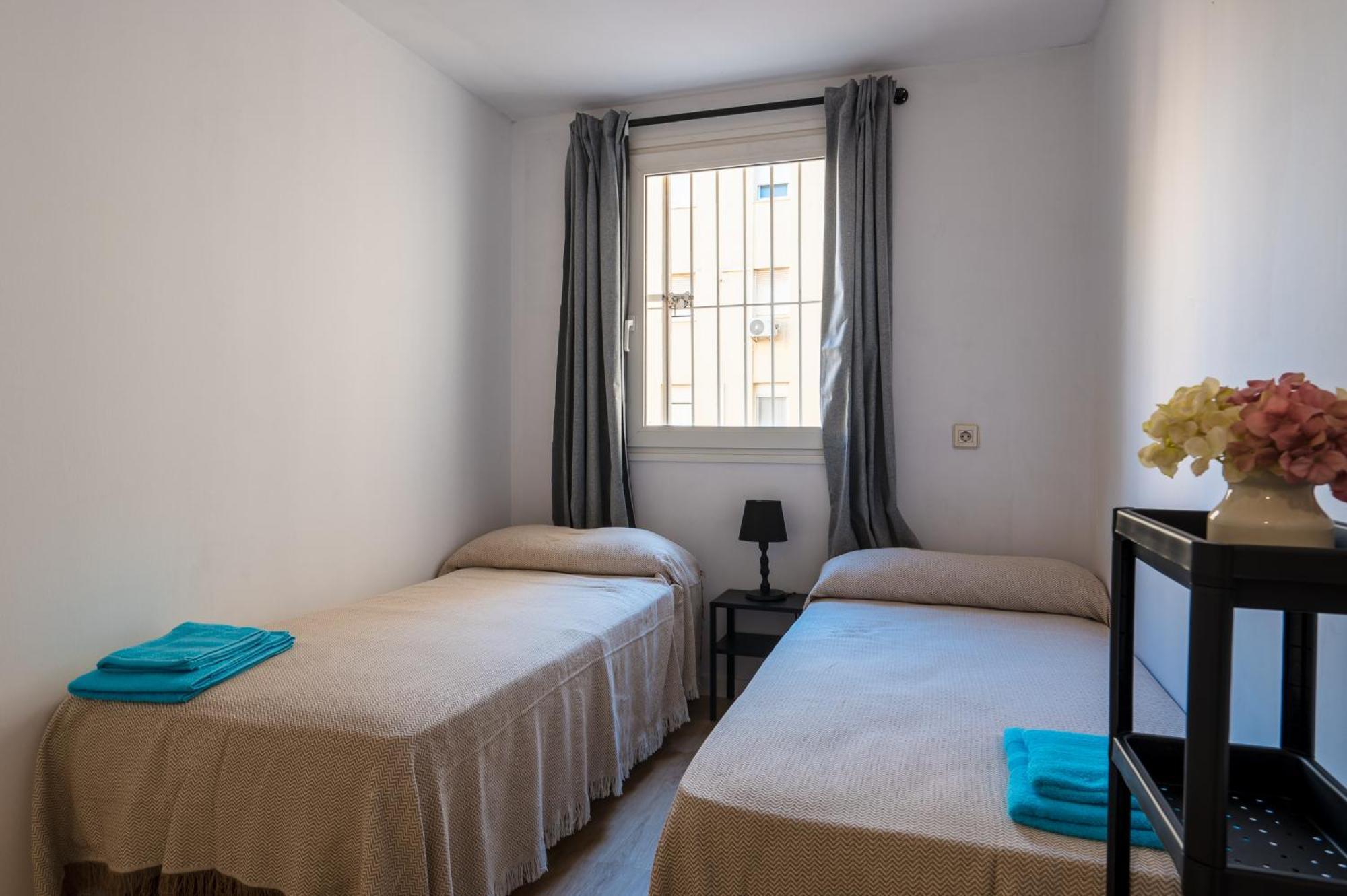 Piso Familiar Virgen Del Rocio Apartment Seville Luaran gambar